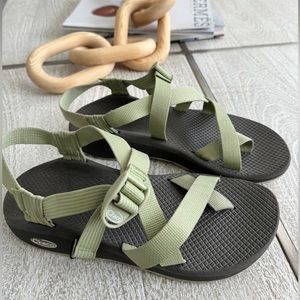 Chaco Z/2 Classic Sandals. Women Size 9